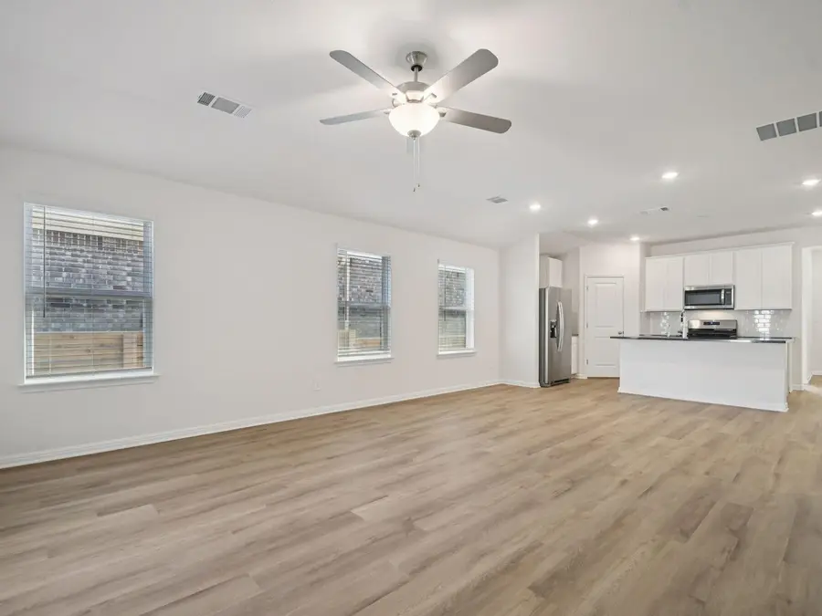 121 Rock Daisy Trl, Hutto, TX 78634 - #2