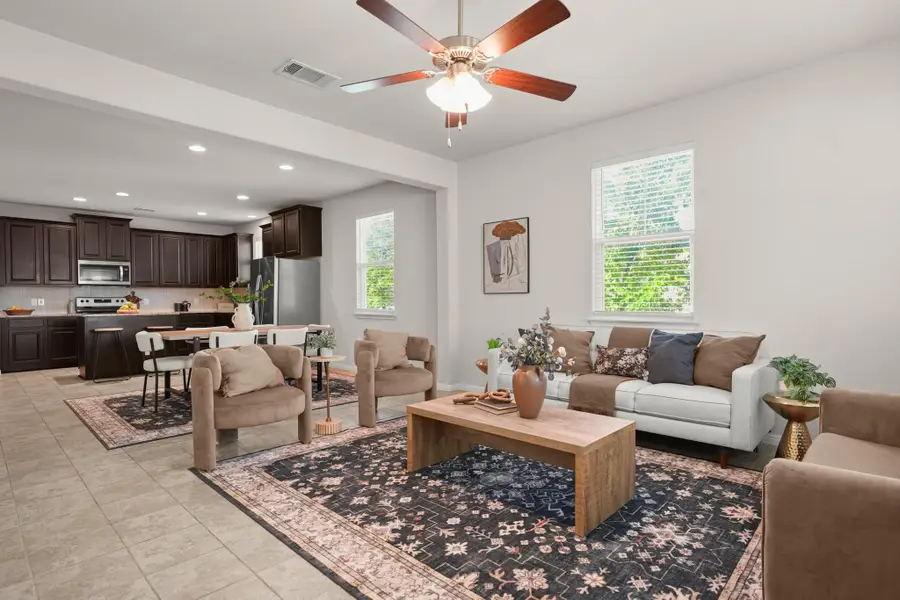 241 E Broade St, Leander, TX 78641 - #3