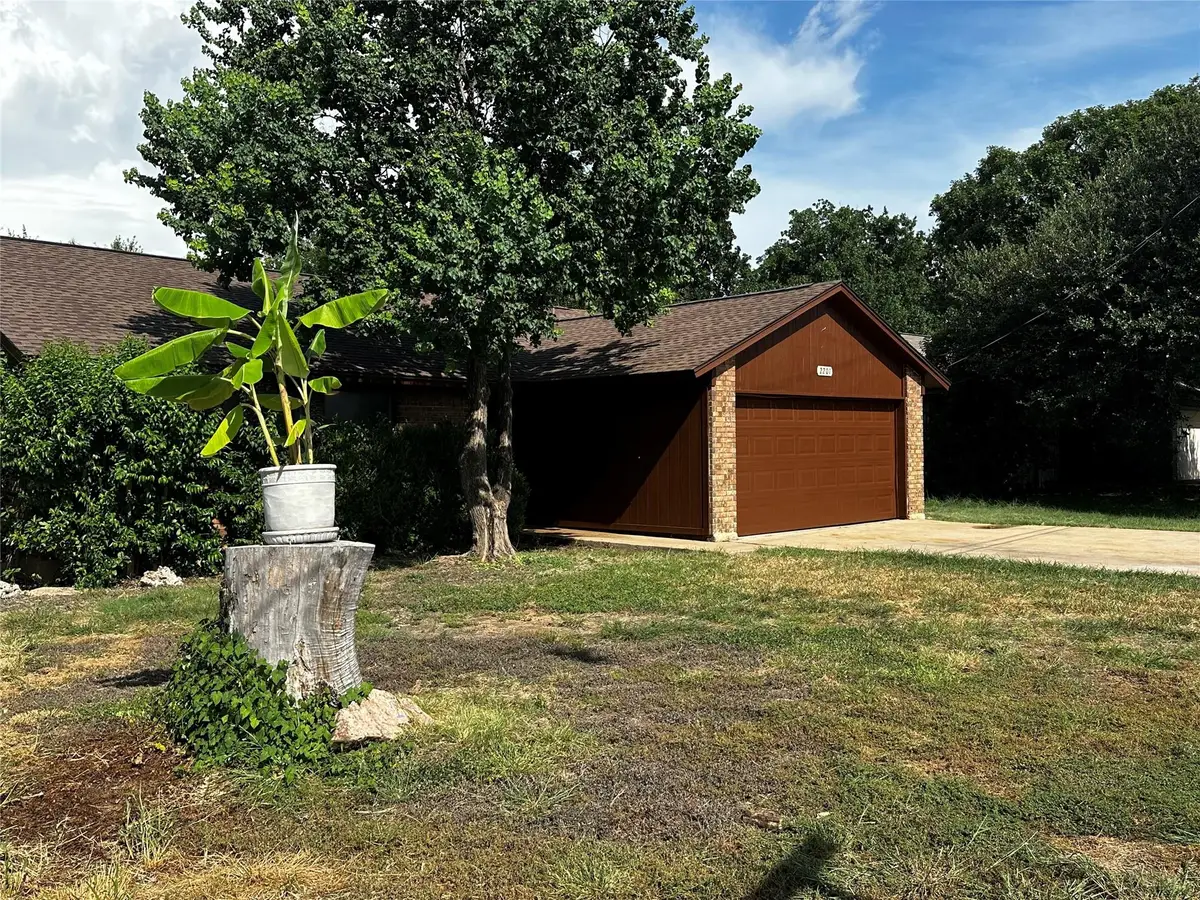 2201 Winchester Dr, Georgetown, TX 78626 - Image #1