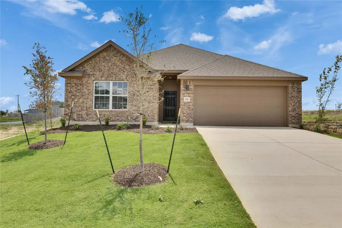 105 Old Silver Dr, Jarrell, TX 76537 - Image #1