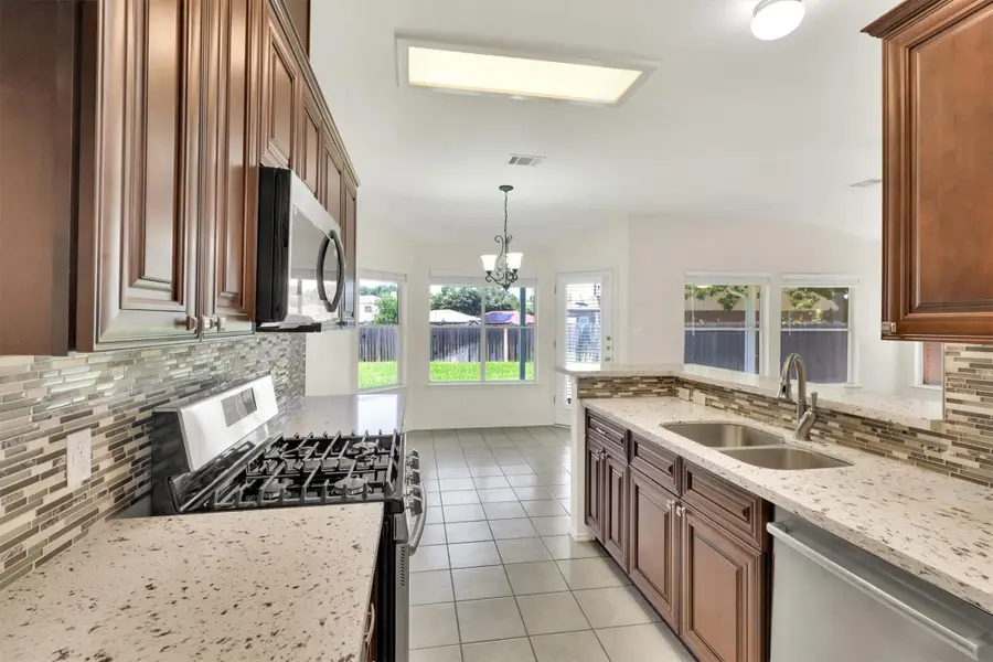 1718 Zydeco Dr, Round Rock, TX 78664 - Image #3