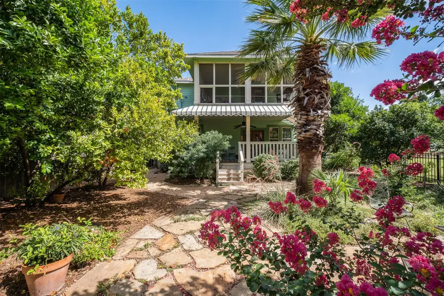 903 E 14th St, Austin, TX 78702 - #2