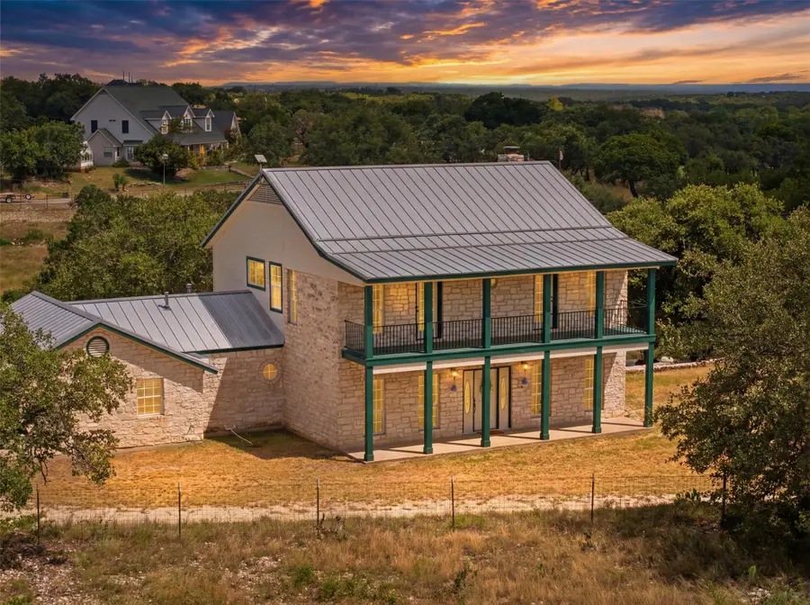 720 Spring Creek Rd, Florence, TX 76527 - #2