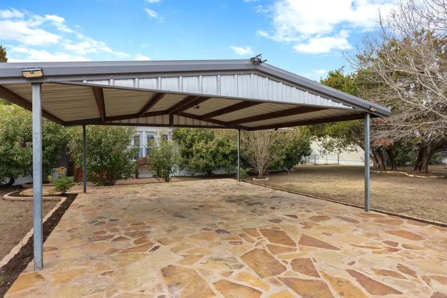 11200 Ridgewood Dr, Salado, TX 76571 - Image #3