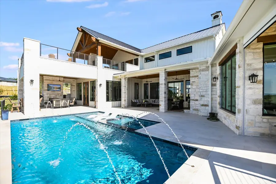 120 Nattie Woods, Horseshoe Bay, TX 78657 - Image #2