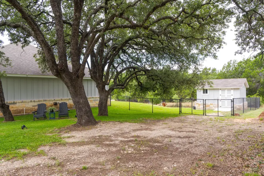 1610 Badger Ln, Lampasas, TX 76550 - #2
