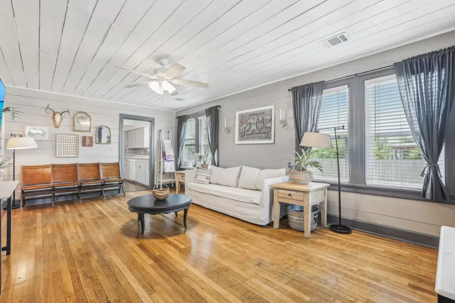 106 County Road 425, Spicewood, TX 78669 - Image #2