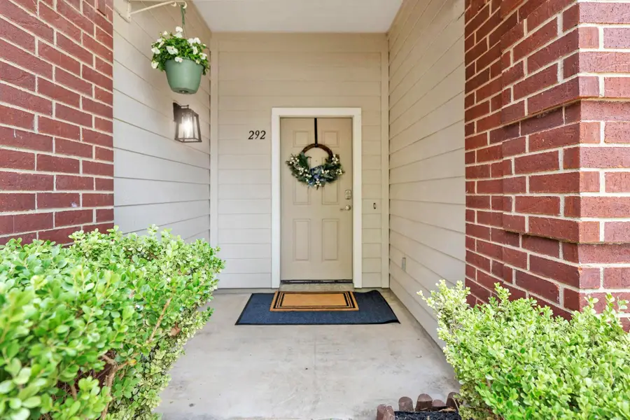 292 Spruce Dr, Kyle, TX 78640 - Image #2