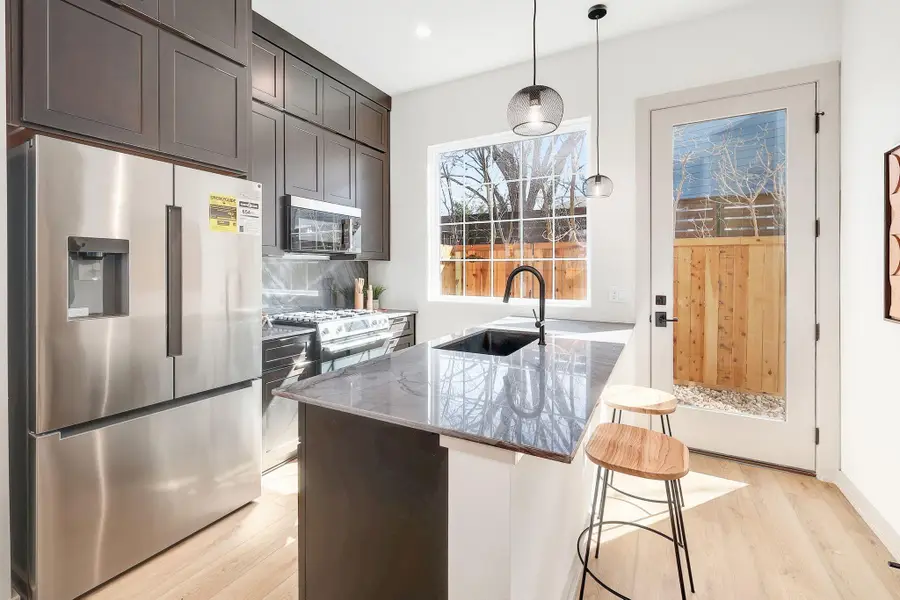 1732 Bunche Rd #B2, Austin, TX 78721 - #3