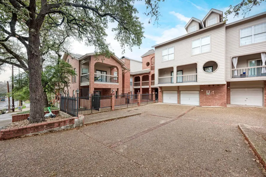 3200 Duval St #101, Austin, TX 78705 - Image #3