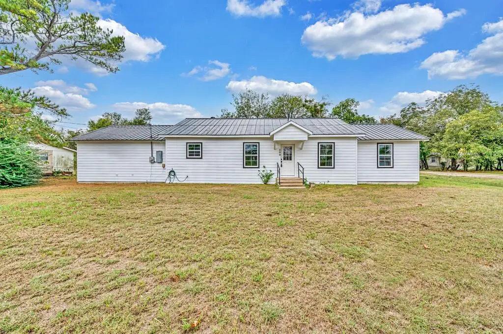 200 S Narcissus St, Kosse, TX 75838 - Image #1