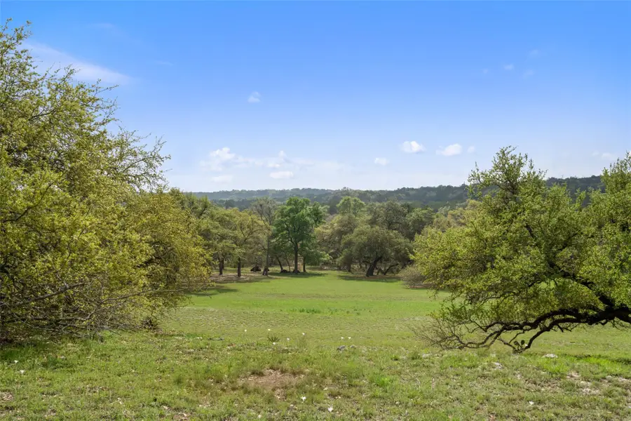 2910 La Ventana Pkwy, Driftwood, TX 78619 - Image #2