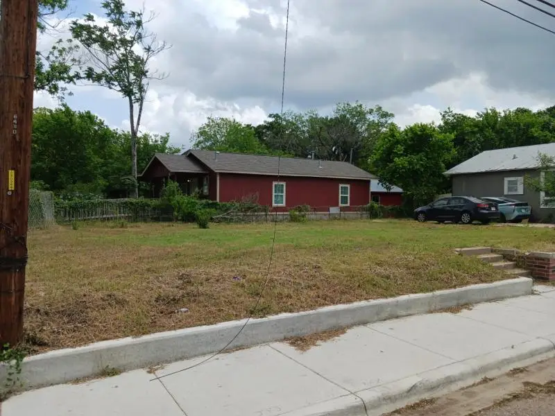 6402 Ponca St, Austin, TX 78741 - Image #1