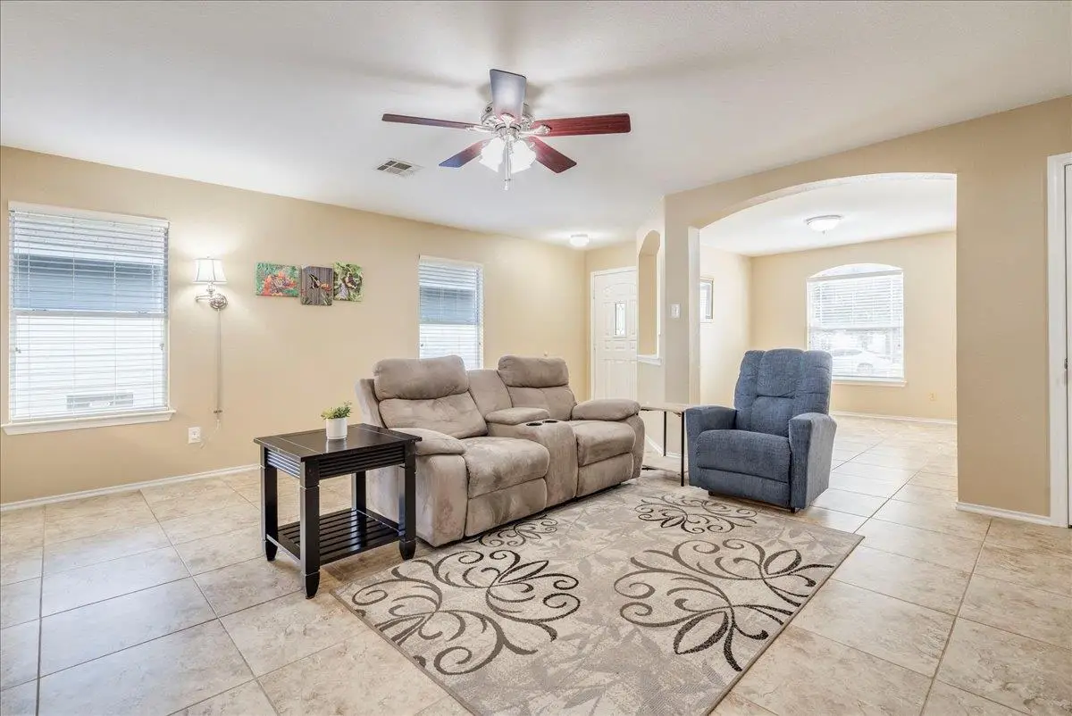 17920 Honey Locust Ln, Elgin, TX 78621 - Image #1