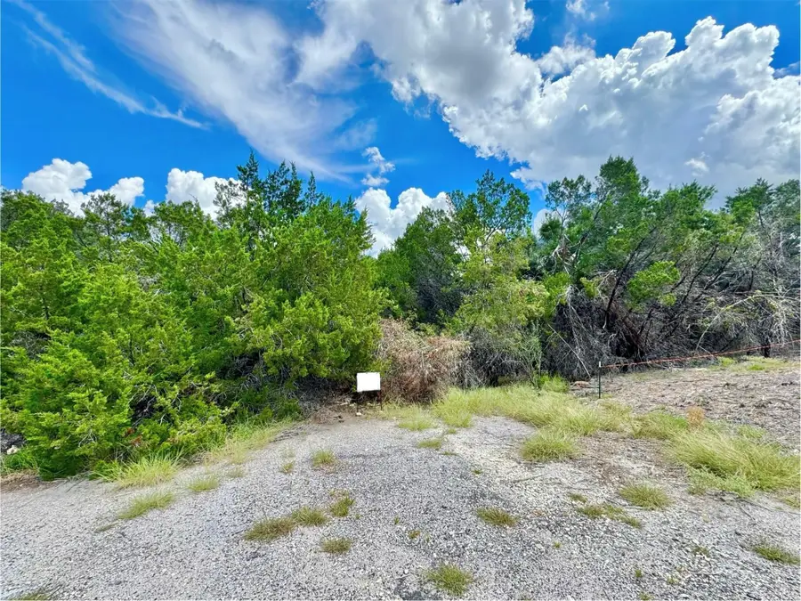 20200 Lewis Cv, Lago Vista, TX 78645 - Image #2