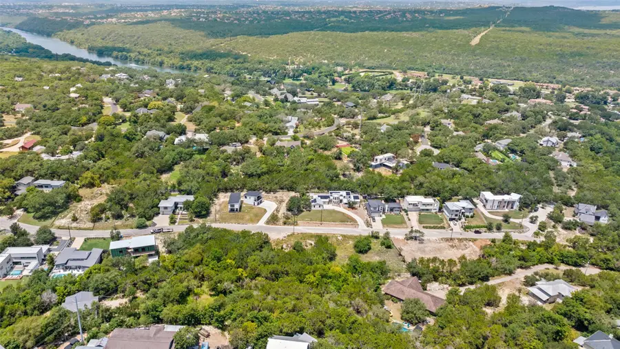1810 Miami Dr, Austin, TX 78733 - Image #2