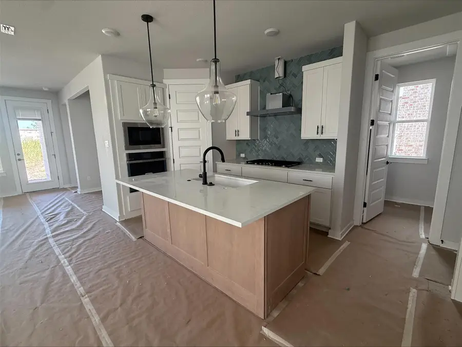 260 Bloomington Loop, Hutto, TX 78634 - #3