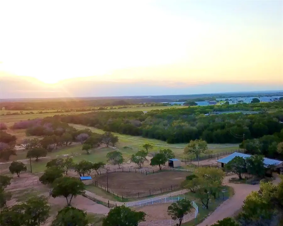 1005 County Road 414, Spicewood, TX 78669 - Image #3