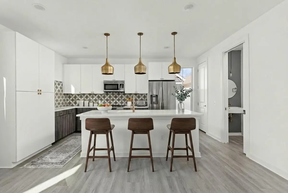 2624 Metcalfe Rd #17, Austin, TX 78741 - #1