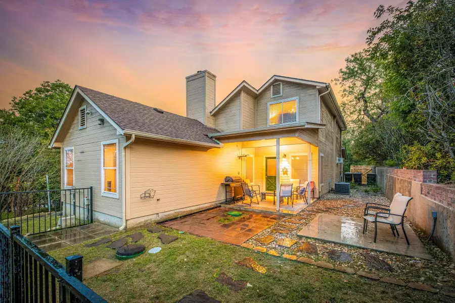 110 Hunter Ridge Rd, San Marcos, TX 78666 - #2