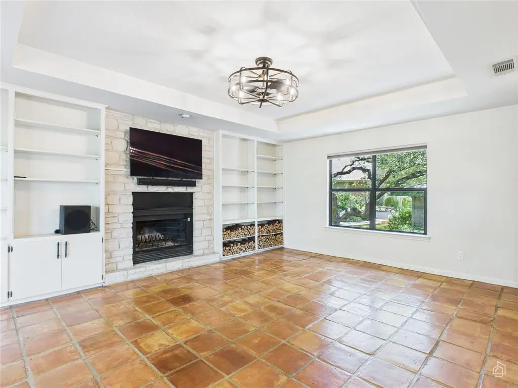 6401 Cascada Dr, Austin, TX 78750 - #1