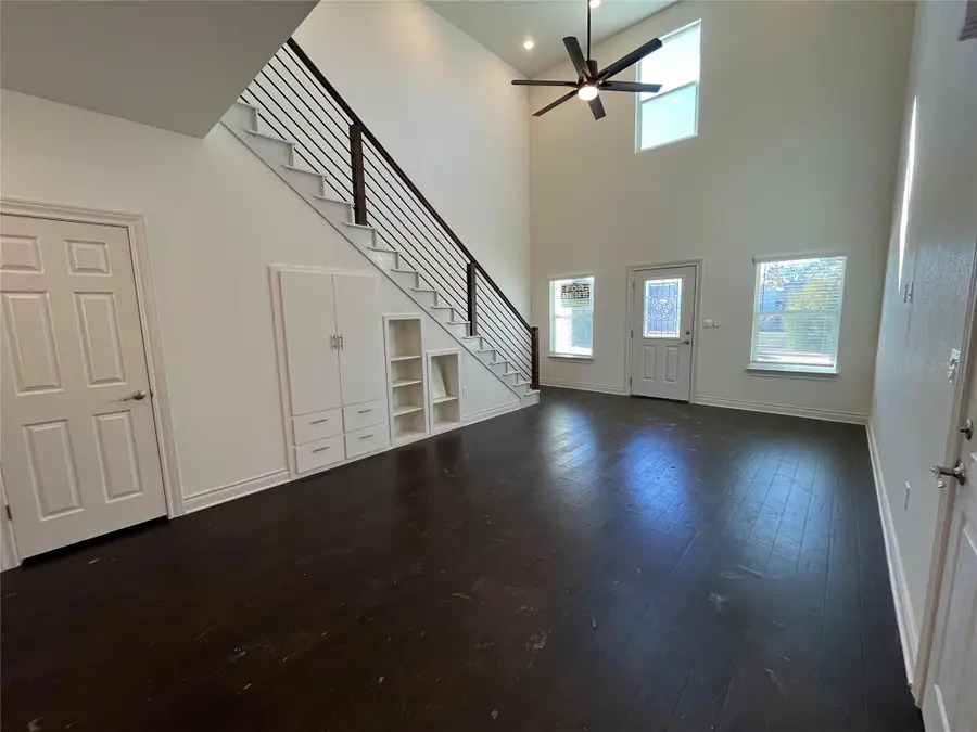 2105 Tiger Trl #601, Round Rock, TX 78664 - Image #2