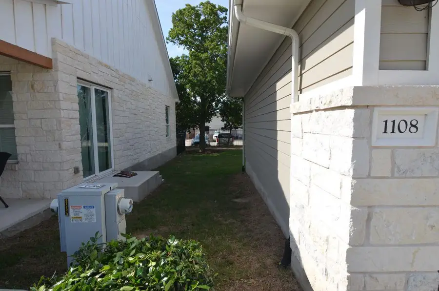 1108 Lucca Dr #3, Dripping Springs, TX 78620 - #2
