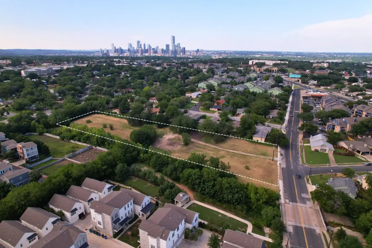 2610 & 2606 Metcalfe Rd, Austin, TX 78741 - #1
