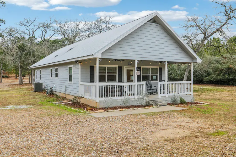 198 W Kelley Rd, Bastrop, TX 78602 - #2
