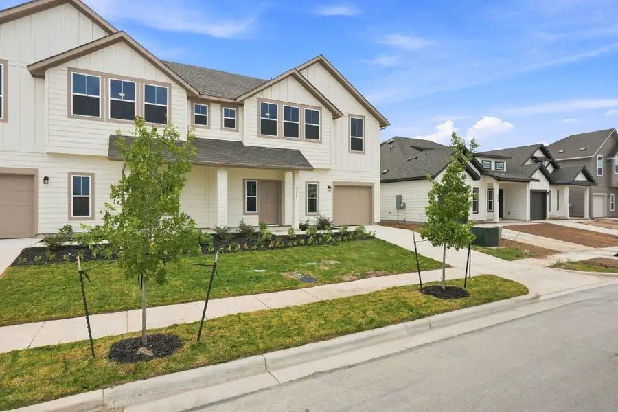211 Backwood Pass, Taylor, TX 76574 - #2