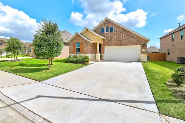112 Rocking R Ct, Georgetown, TX 78633