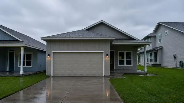 855 Cypress Ln, Cottonwood Shores, TX 78657