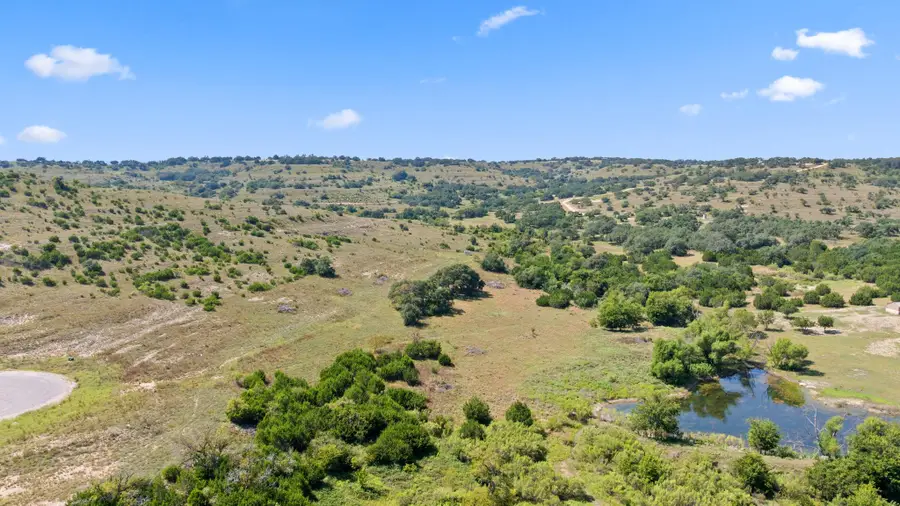 000 Flickering Sky Cir, Blanco, TX 78606 - Image #2