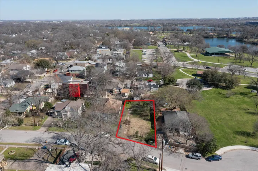 33 Chalmers Ave, Austin, TX 78702 - Image #3