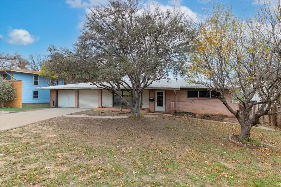 1710 Woodland Ave, Austin, TX 78741 - Image #2