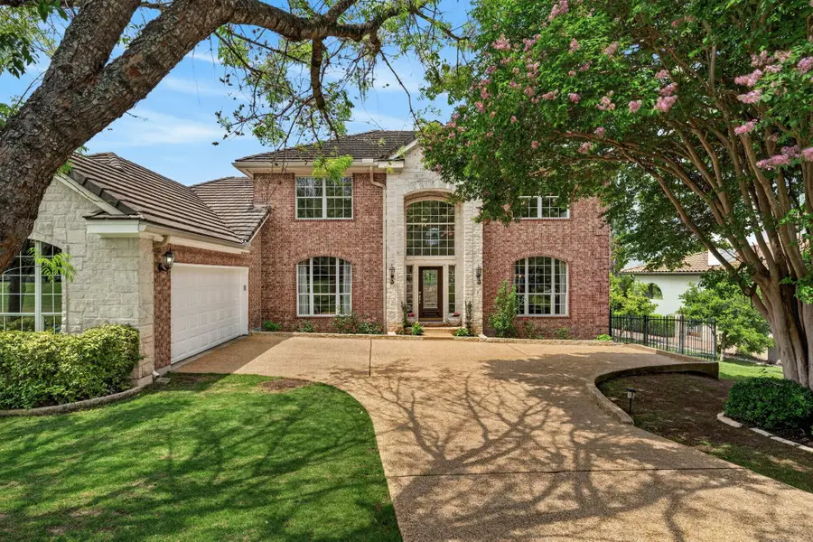 12 Postwood Rd, The Hills, TX 78738 - #2
