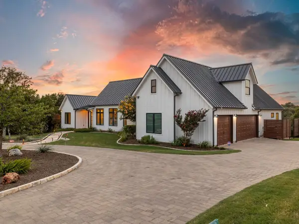 200 Maravilla Bluff Ln, Georgetown, TX 78628