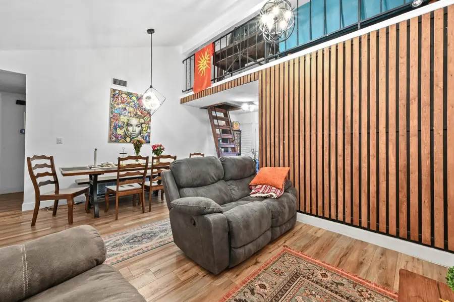 1710 Timberwood Dr, Austin, TX 78741 - Image #3