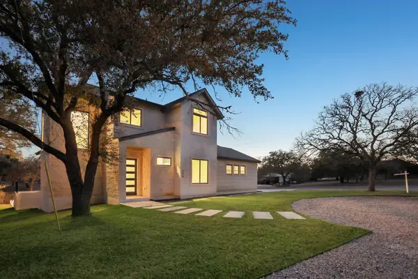 300 Deer Dr, Sunrise Beach Village, TX 78643