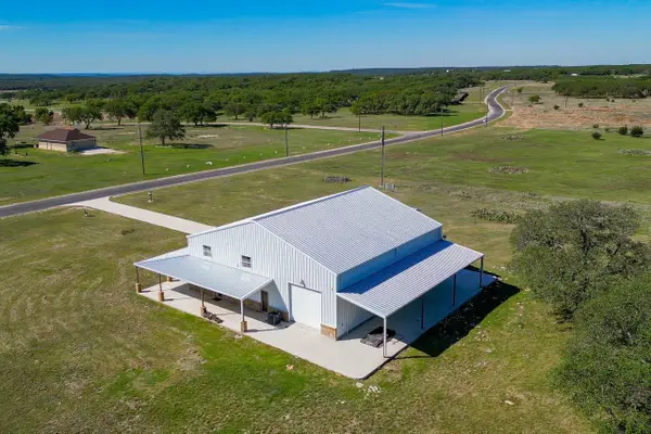 224 Blackbuck Ridge Dr, Lampasas, TX 76550