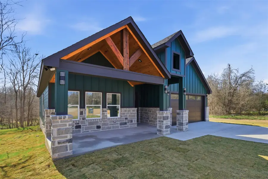 131 E Keomuku Ln, Bastrop, TX 78602 - #2