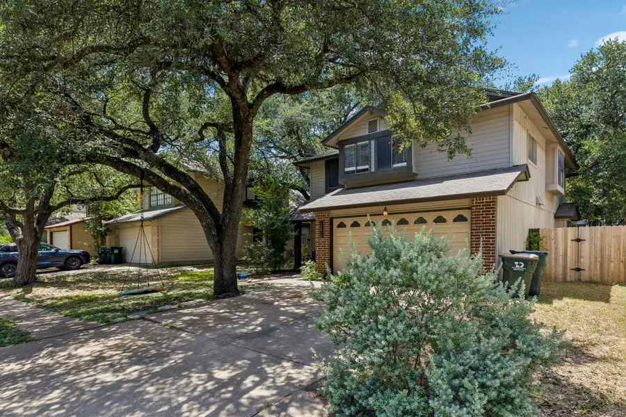 12812 Steeple Chase Dr, Austin, TX 78729 - #2
