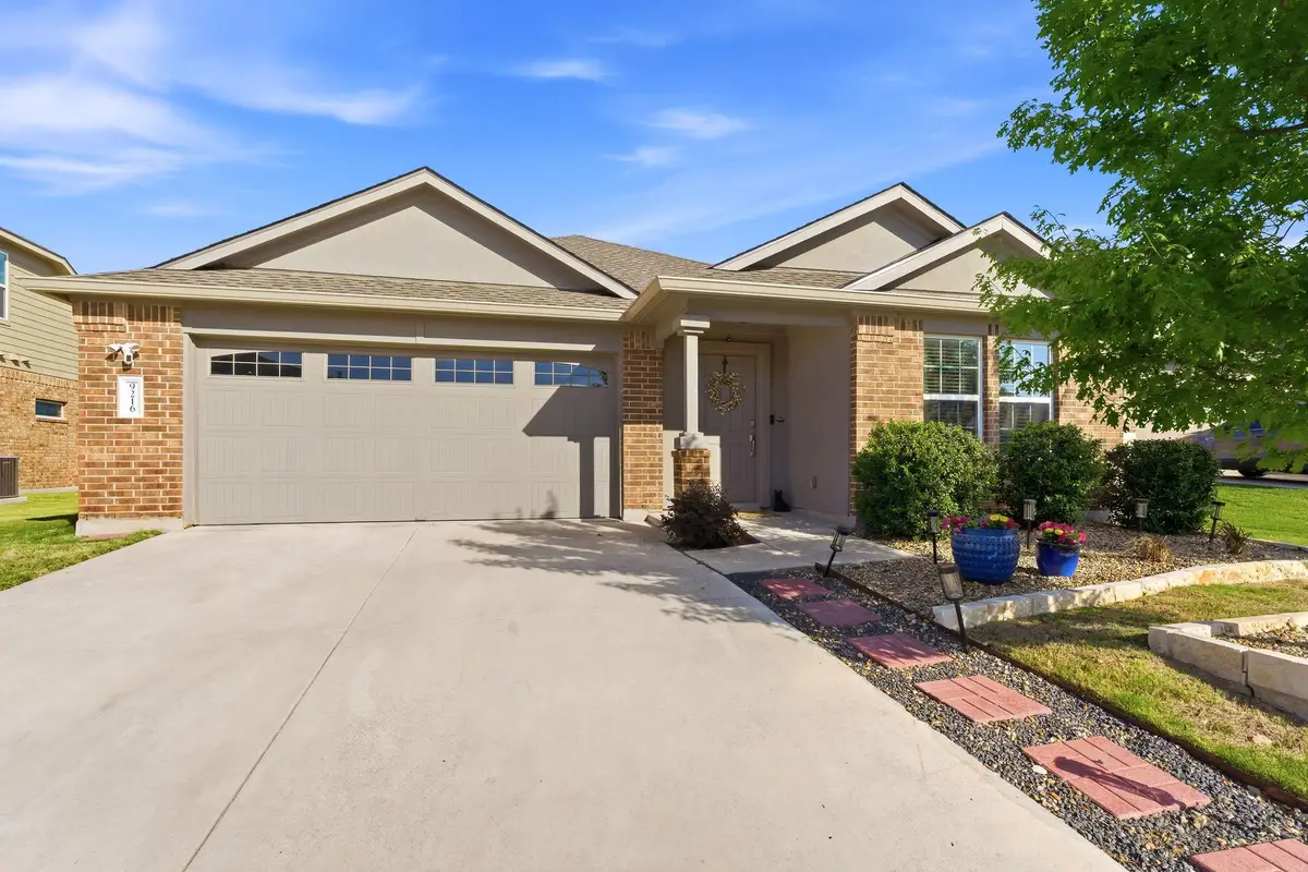 9216 Daisy Cutter Xing, Georgetown, TX 78626 - #1
