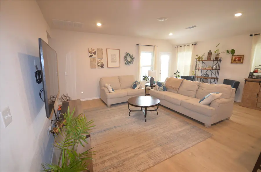 2504 Indian Clover Trl, Leander, TX 78641 - #2