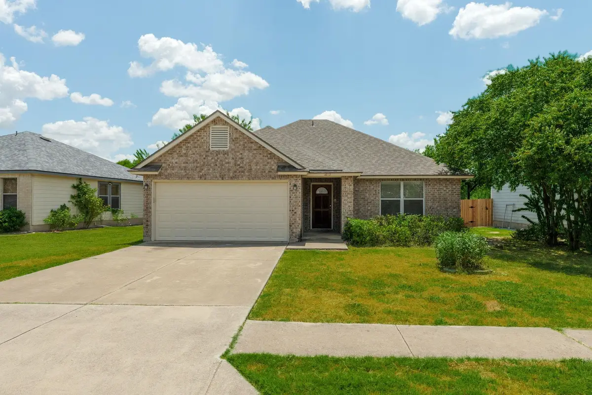 1613 Apollo Cir, Round Rock, TX 78664 - Image #1