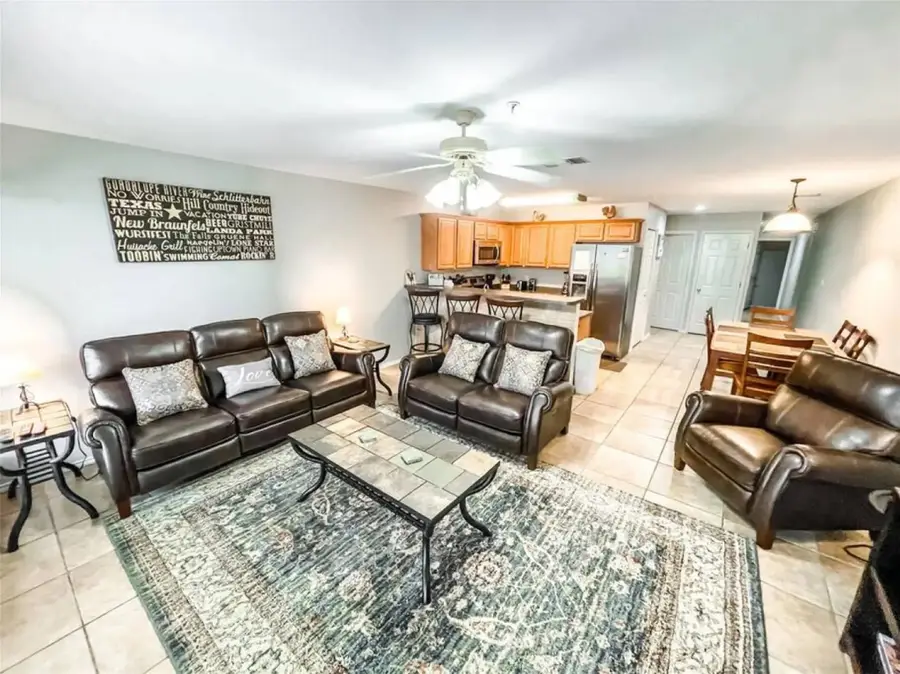 730 E Mather St, New Braunfels, TX 78130 - Image #2