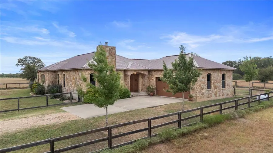 189 Sandy Creek Ranch Dr, Smithville, TX 78957 - Image #3
