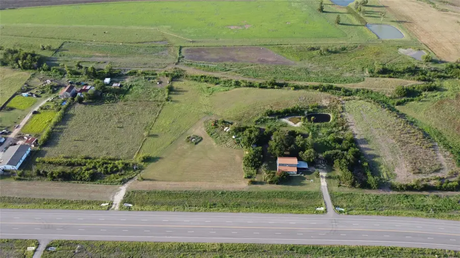 1786 Samsung Highway, Taylor, TX 76574 - Image #3