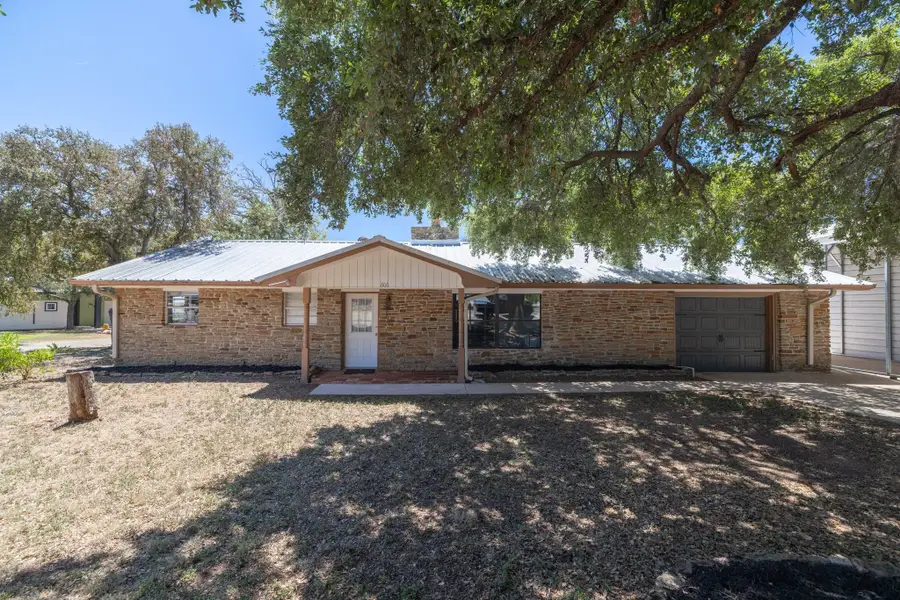 606 Cedar Dr, Buchanan Dam, TX 78609 - #2