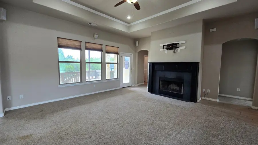 210 Stonehenge Way, Marble Falls, TX 78654 - #2
